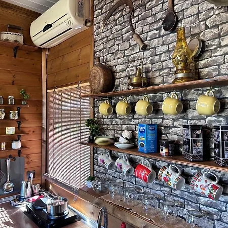 Avra Wooden House Apartamento Drama